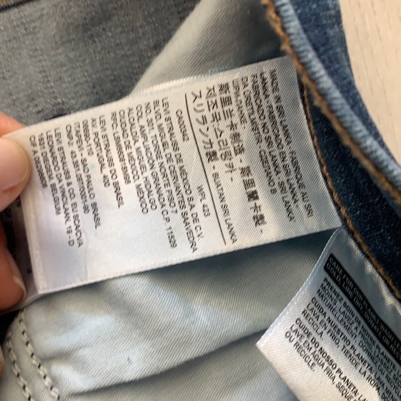 Levi's‎ Classic Bermuda shorts size 32 denim casual - Picture 8 of 12